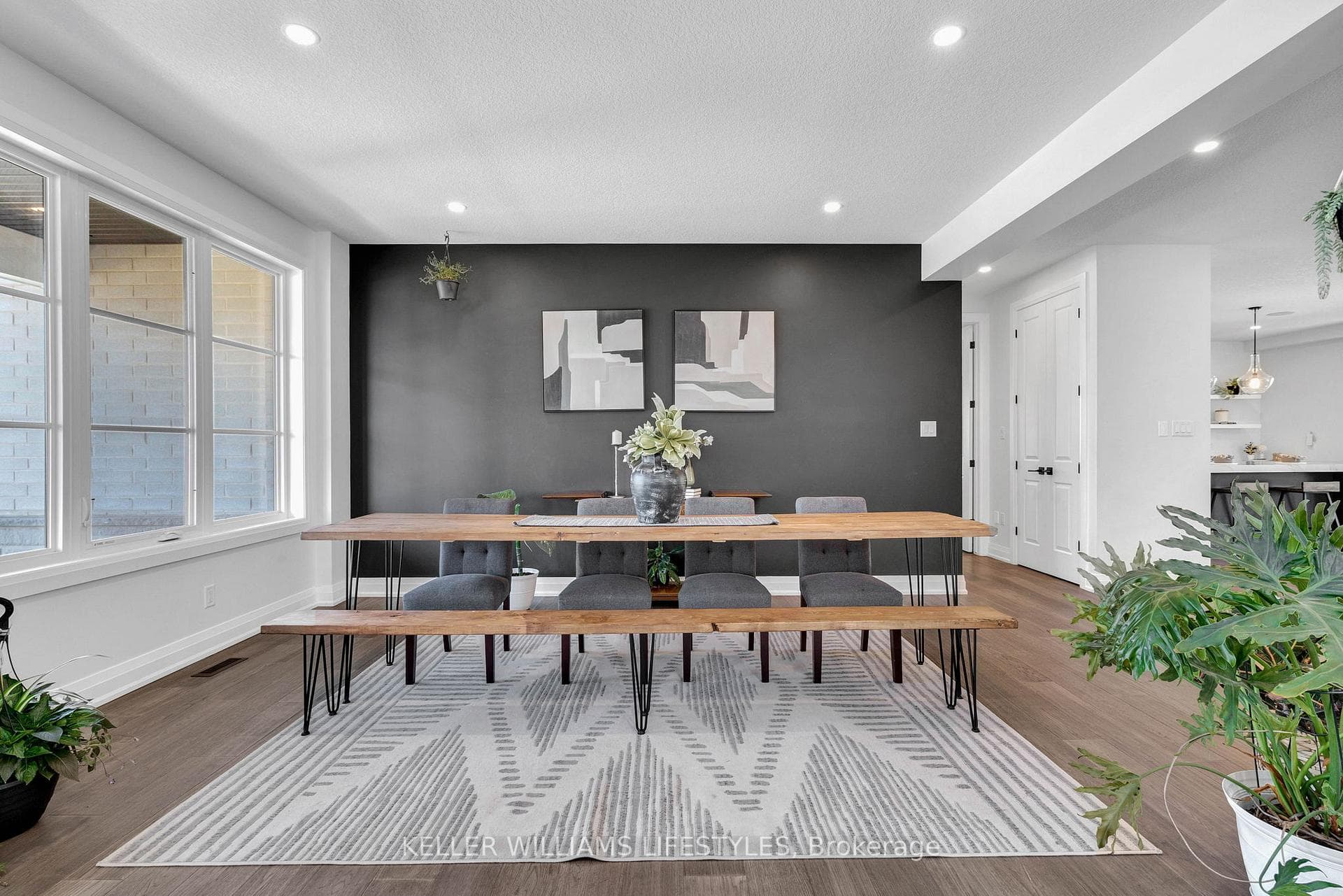 1724 Upper West Avenue photo 11
