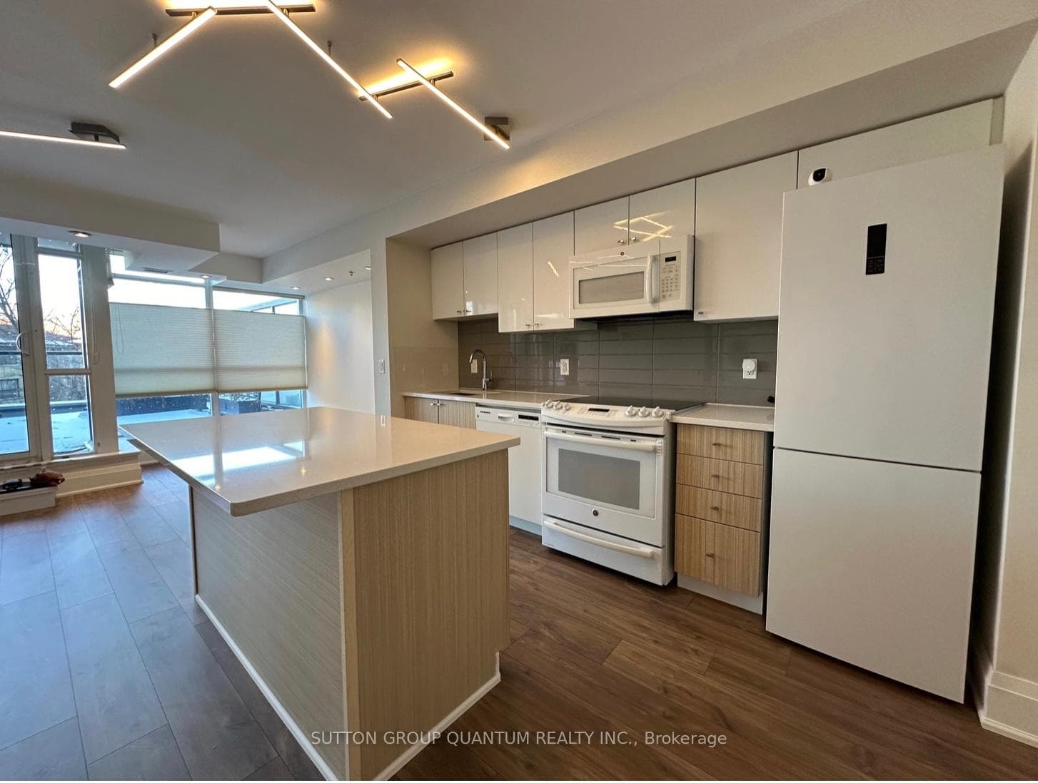 11 Superior Avenue Unit 216 photo 4