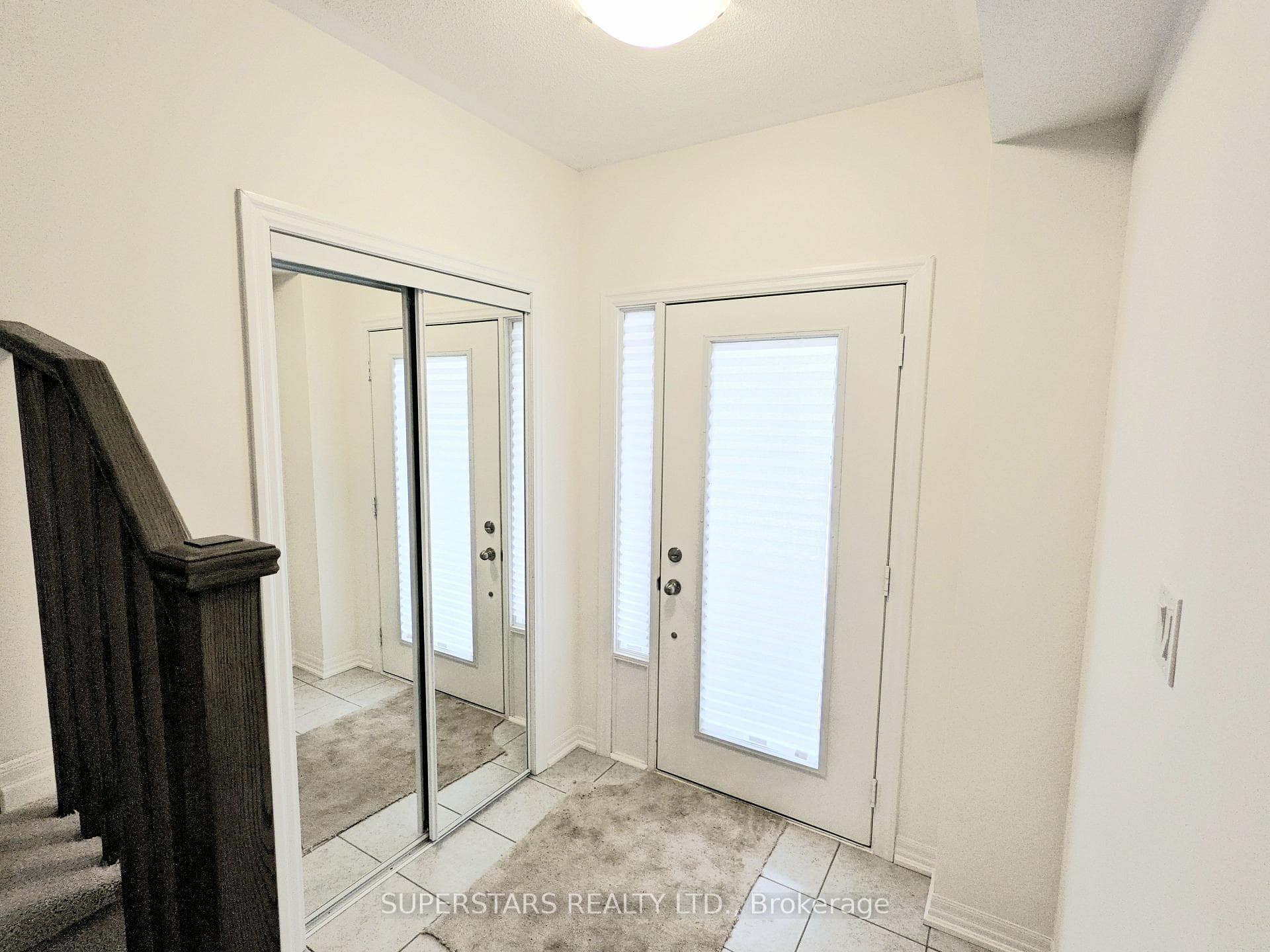 15 Delano Way photo 2
