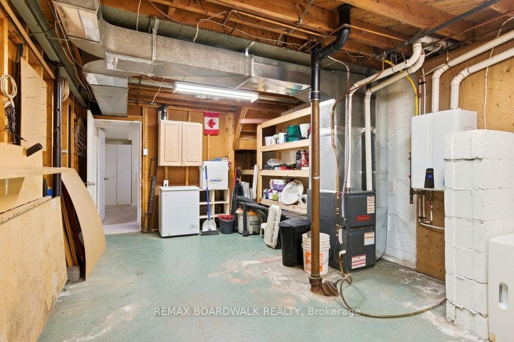 1279 Adirondack Drive photo 24