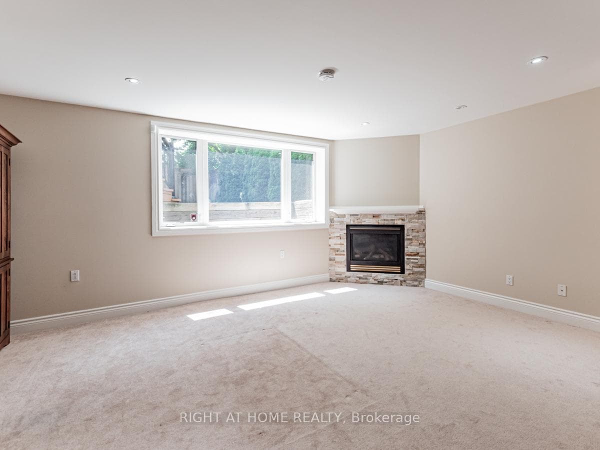 219 Briar Hill Avenue photo 26