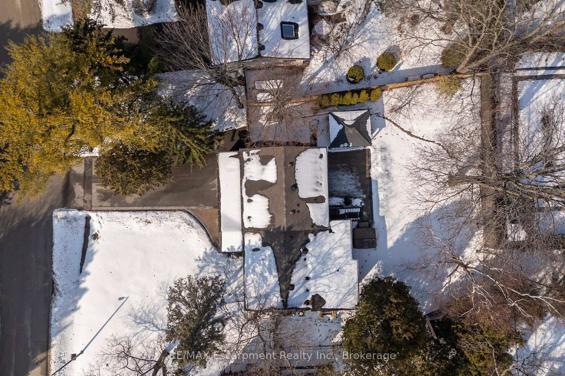 165 Walby Drive photo 32