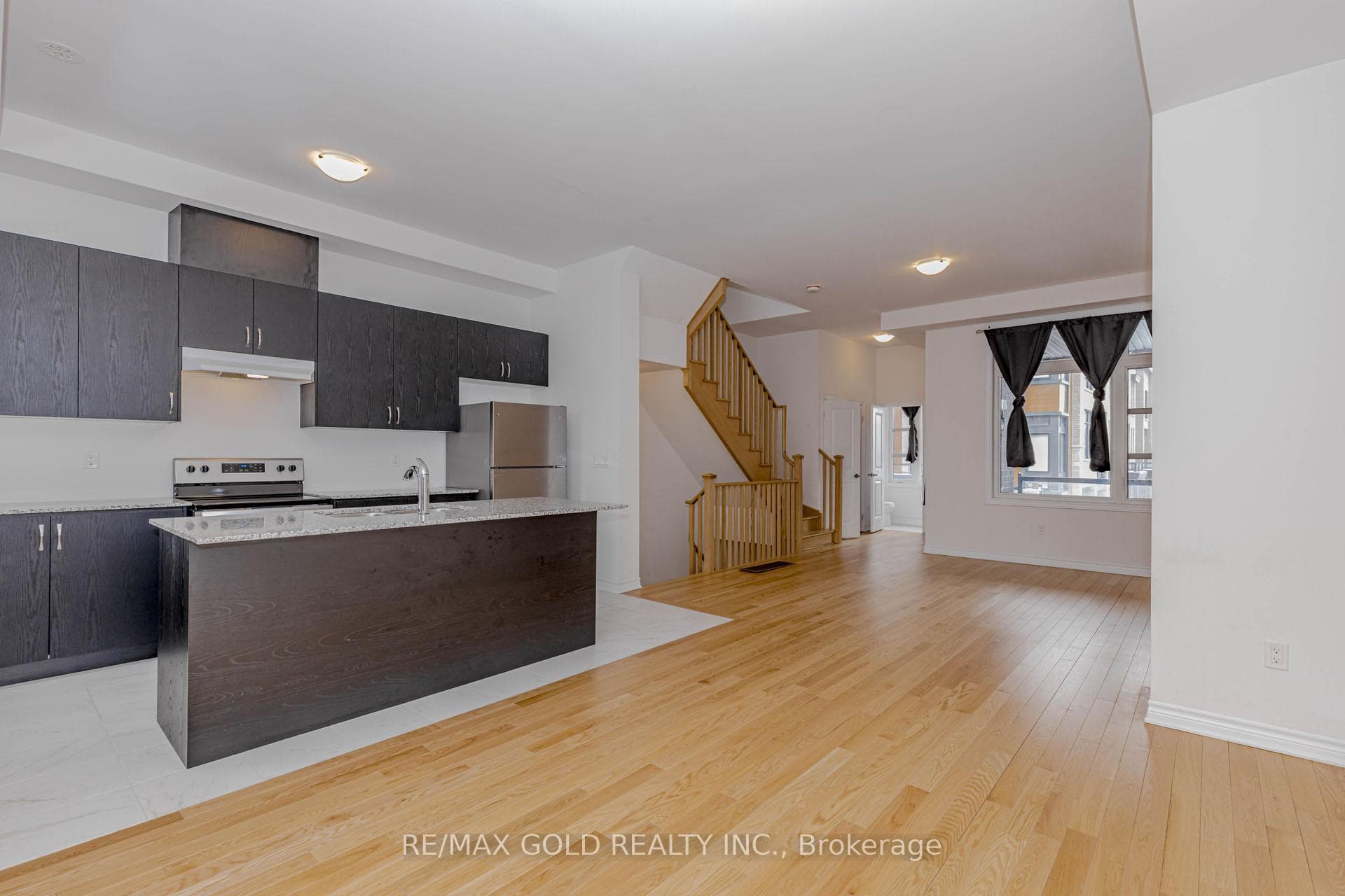 39 Inverary Crescent photo 18