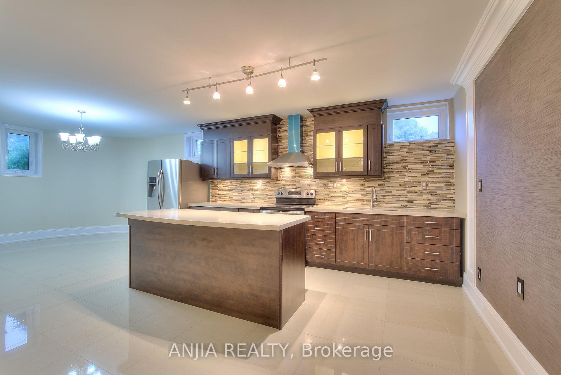44 Bellini Avenue photo 38