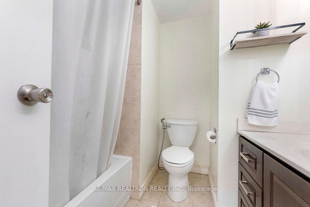 1 Davisbrook Boulevard Unit 12 photo 32