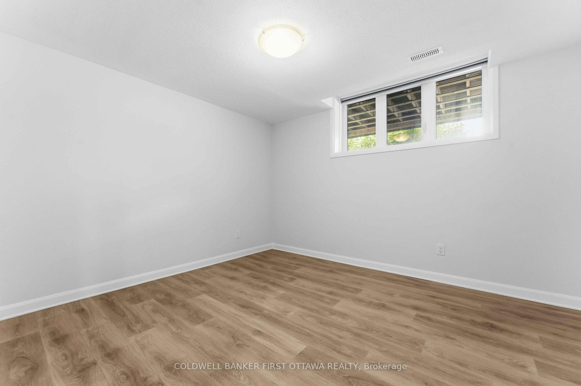 415 Eldorado Private Unit A photo 22