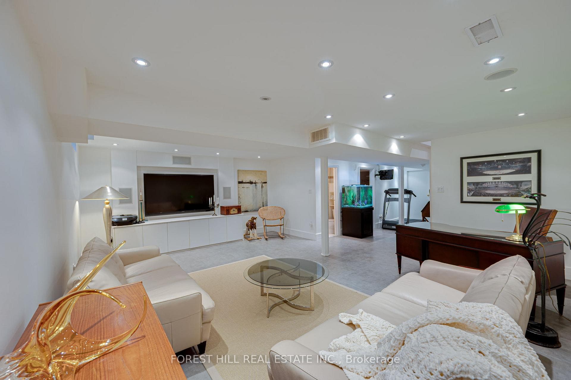168 Borrows Street photo 27