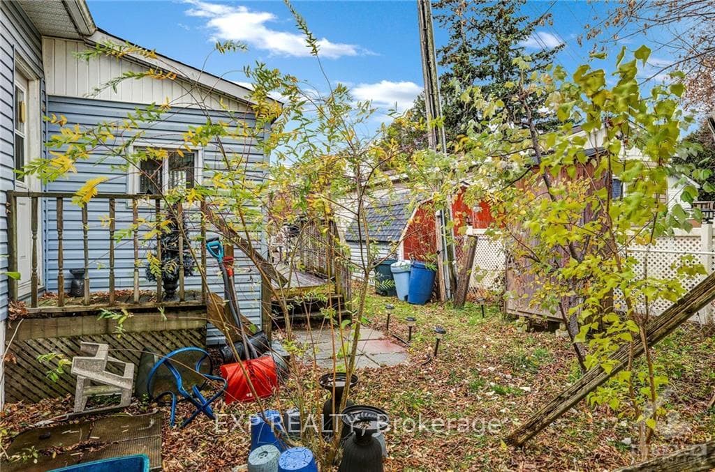 6 ASH Street photo 28