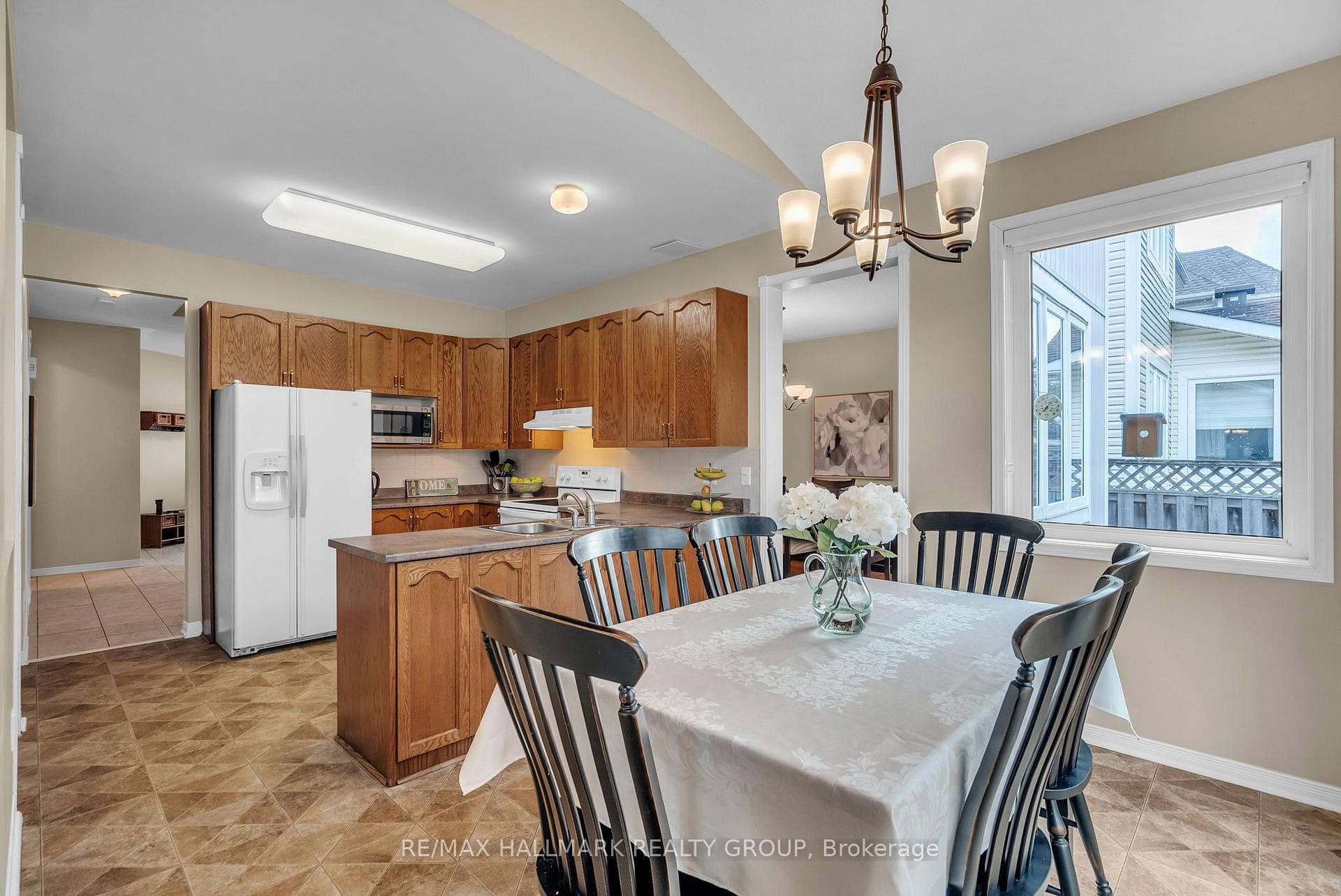 Eating area and kitchen