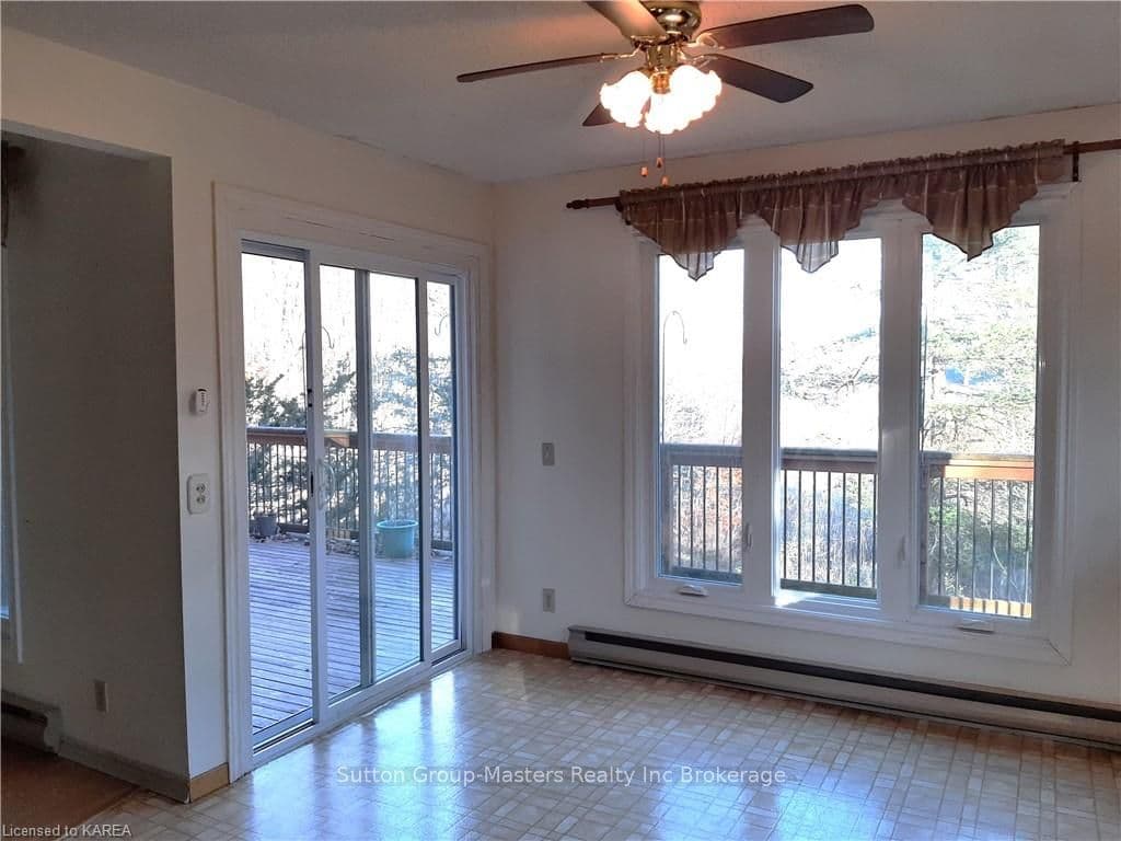 Dining Room Walkout to Deck