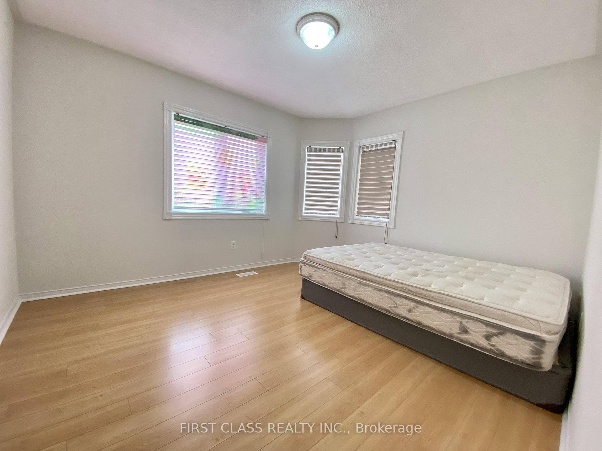108 Snowdon Circle photo 10