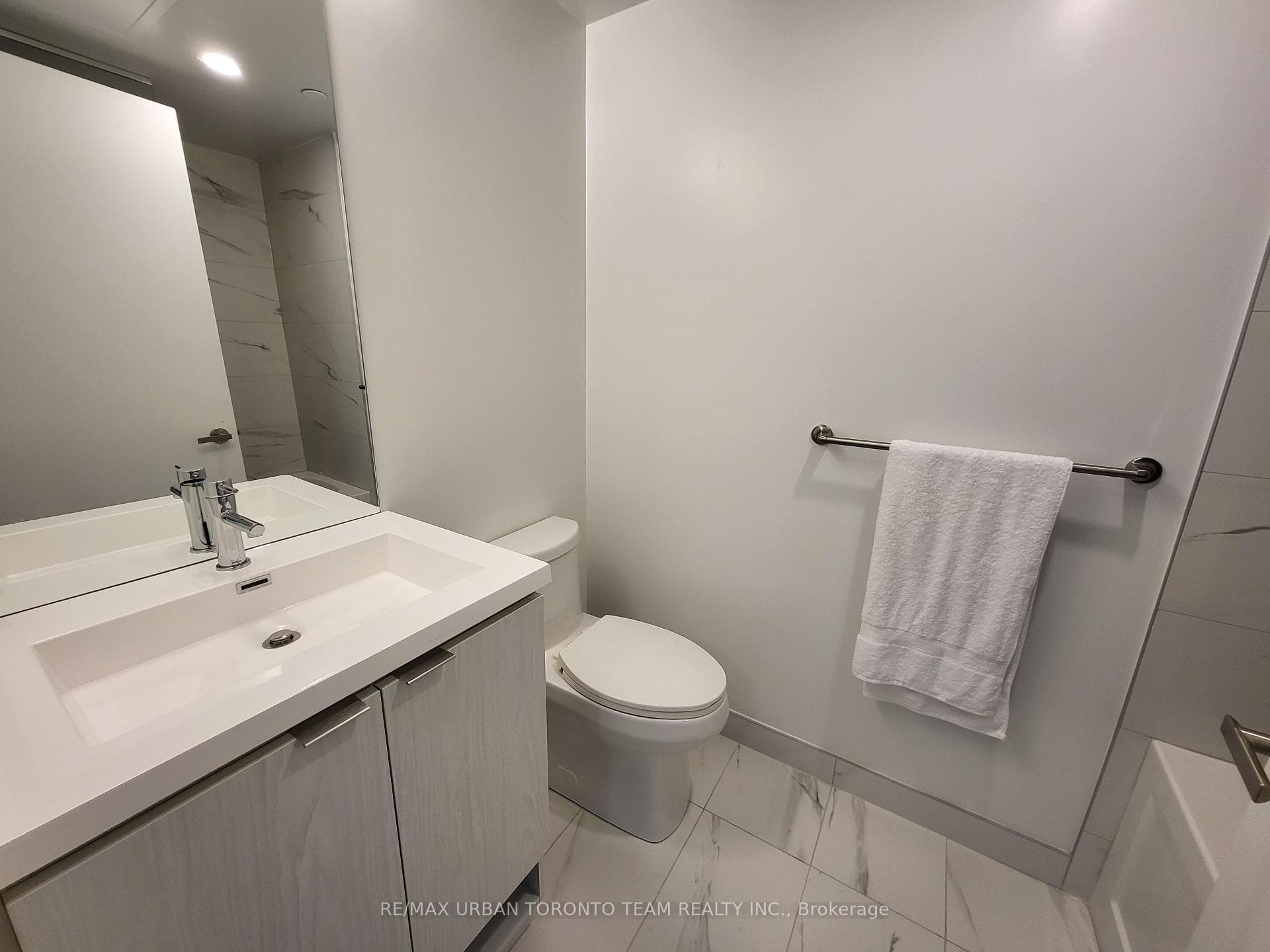 55 Cooper Street Unit 3815 photo 16