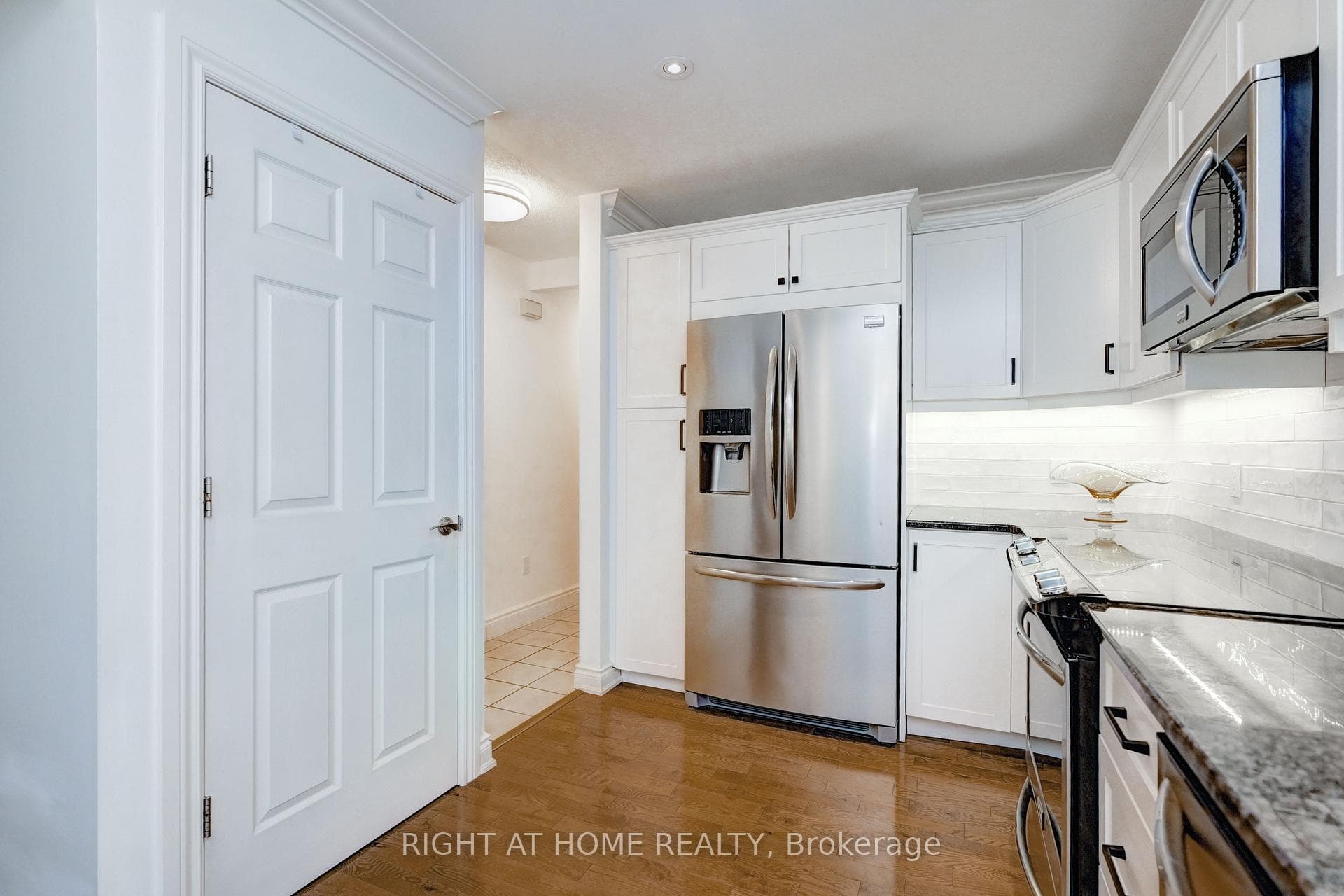 524 Beechwood Drive Unit 10 photo 18