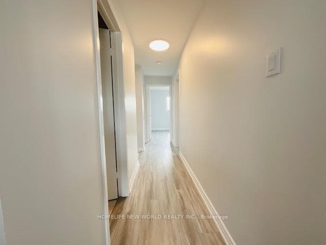 73 Invergordon Avenue Unit Main&Up photo 16