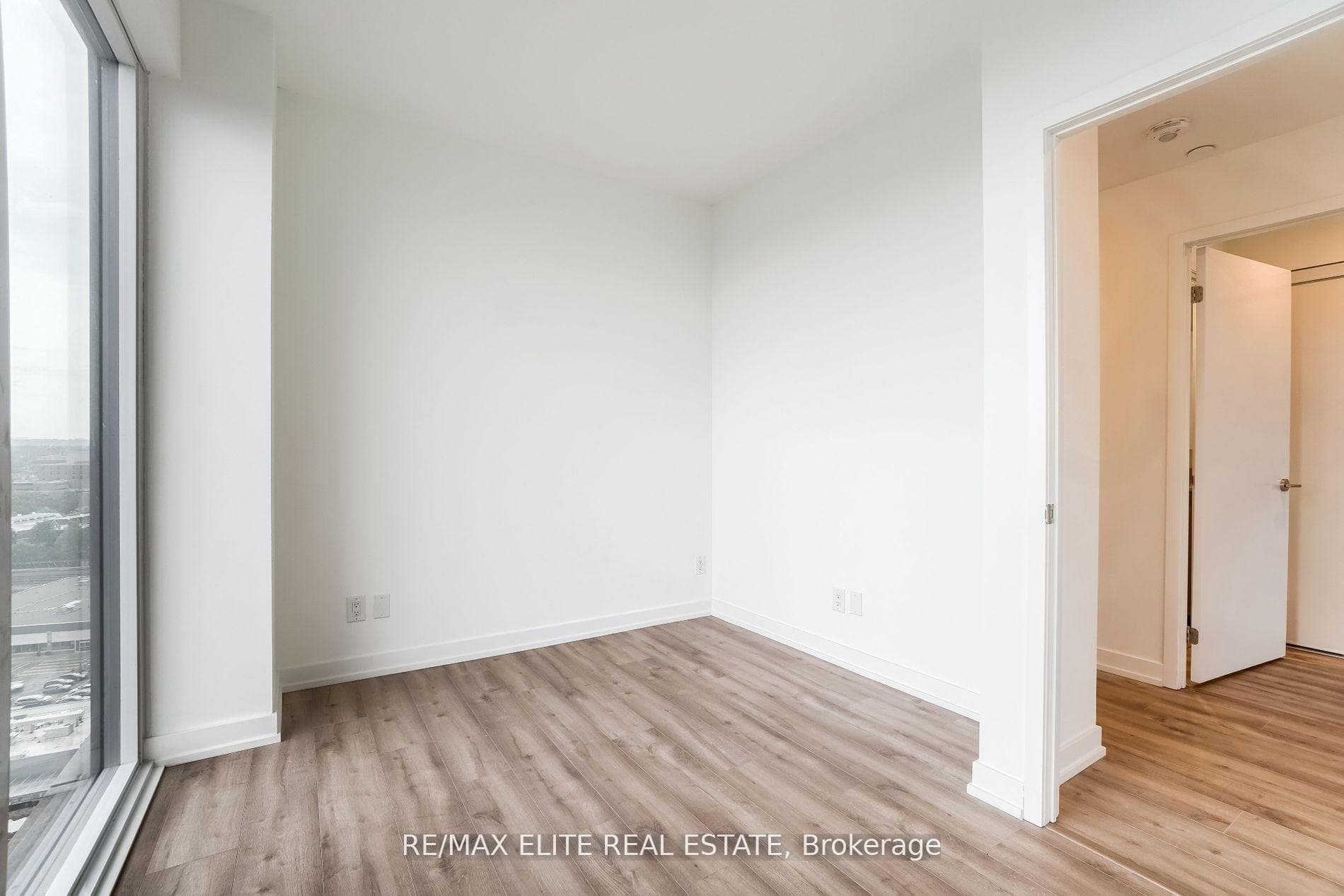 135 East Liberty Street Unit 1003 photo 19
