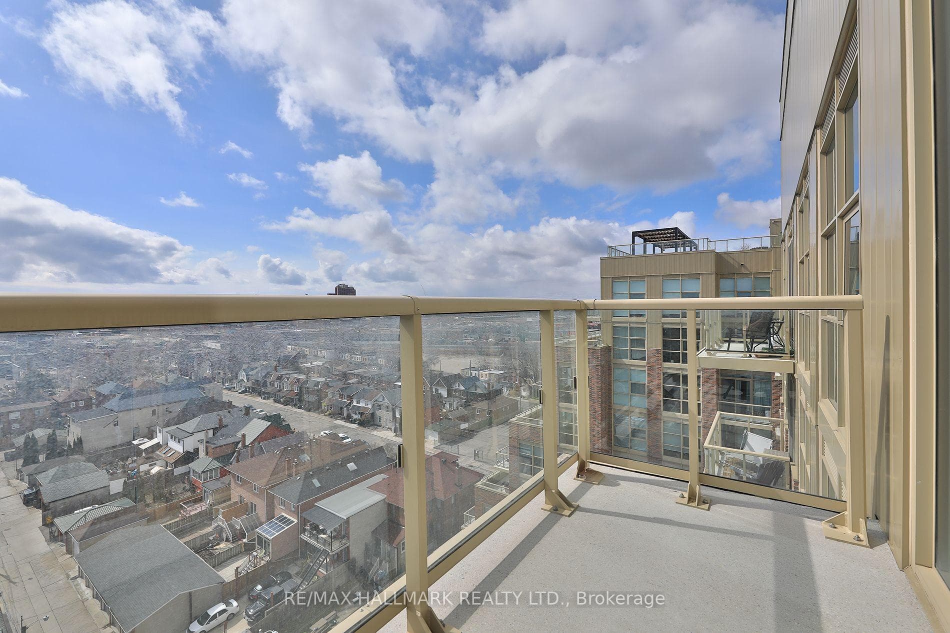 1787 St. Clair Avenue Unit 1111 photo 32