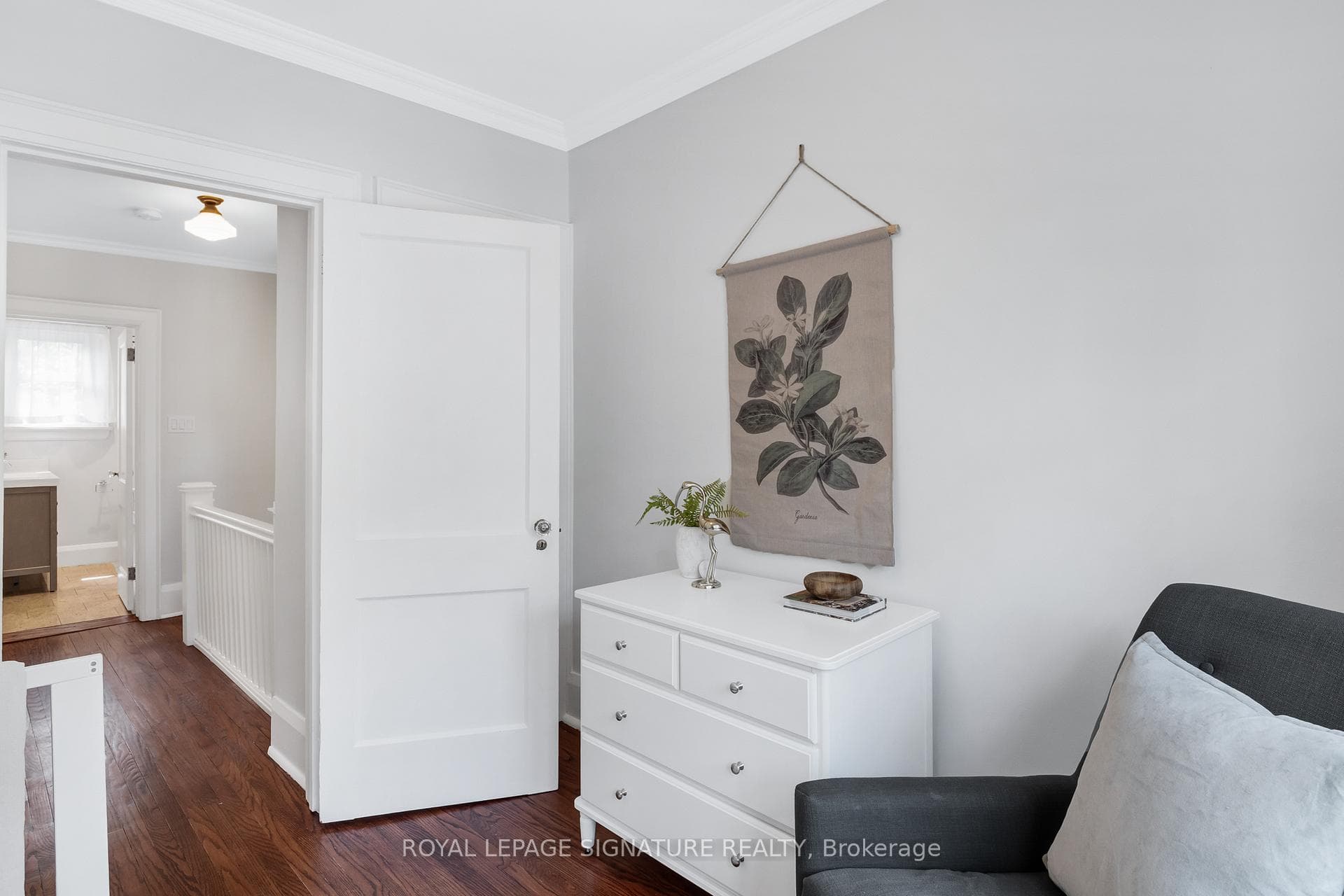 12 Rosewell Avenue photo 22