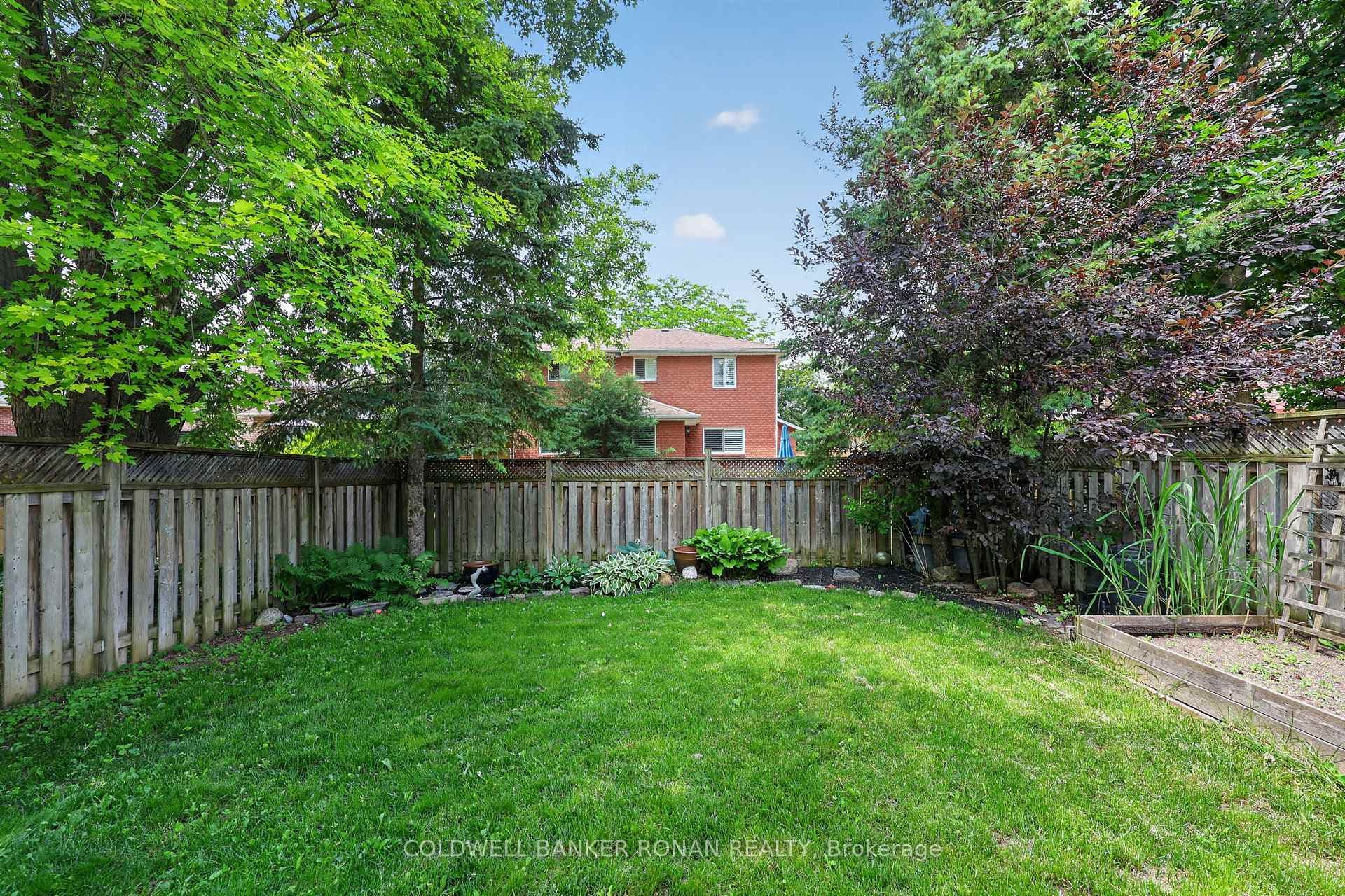 92 Daniele Avenue photo 36