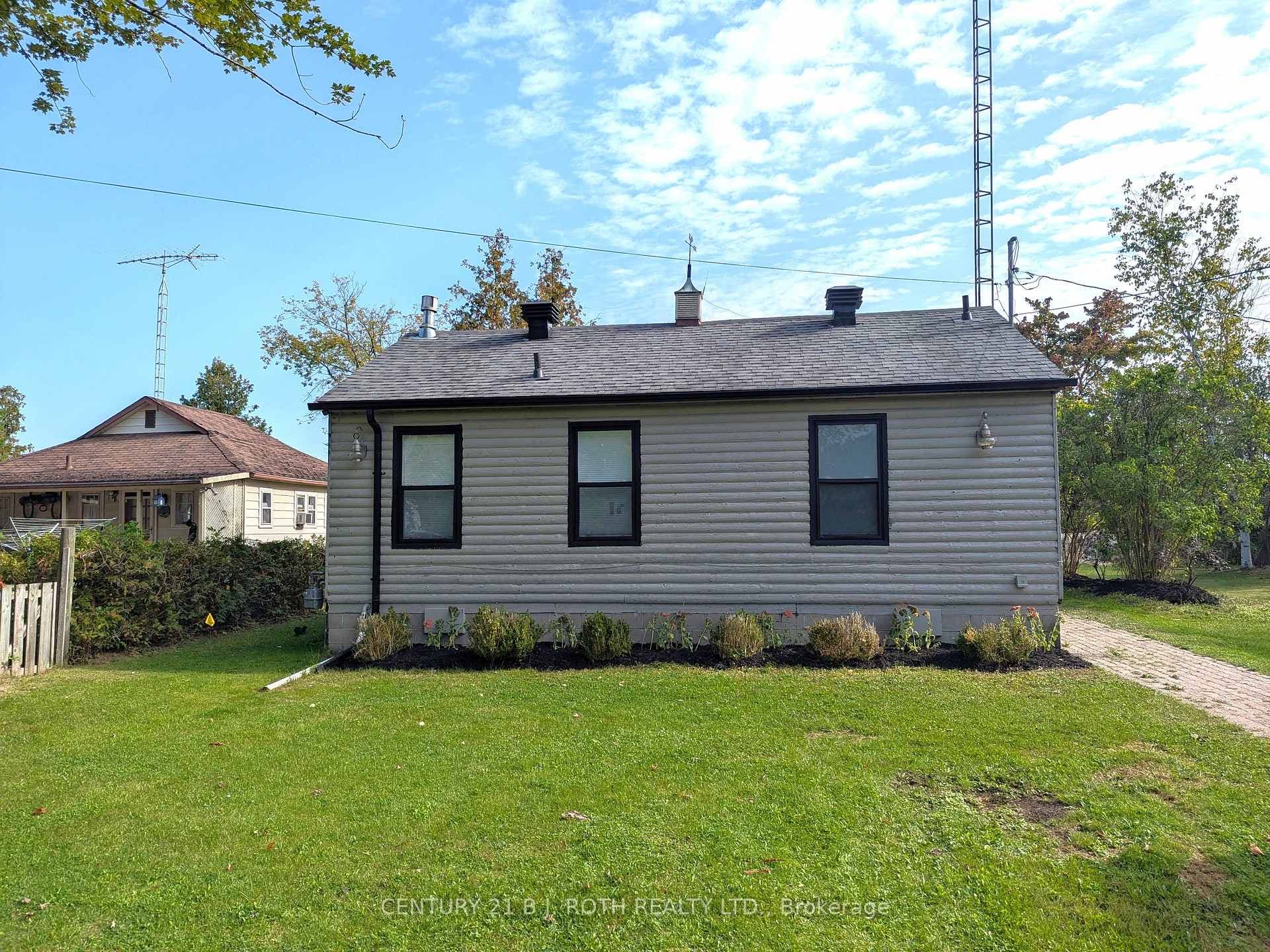 1753 Cross Street photo 11