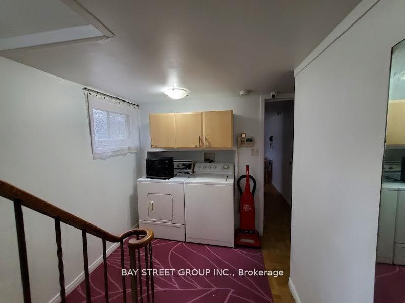 73 Regatta Crescent Unit Lower photo 2