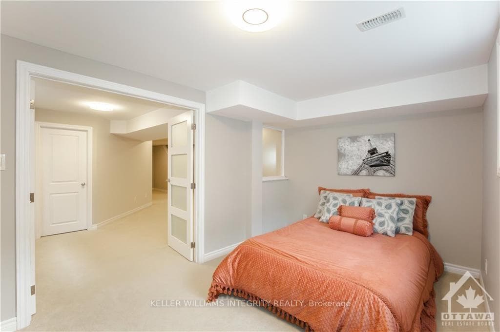110 SHACKLEFORD Way photo 28