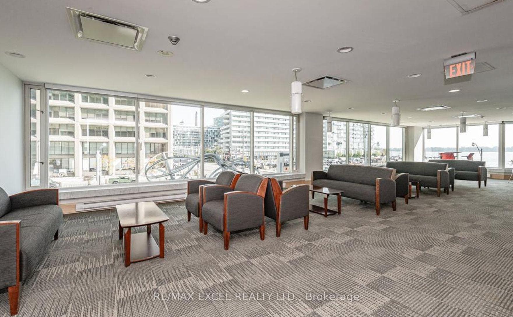 10 Queens Quay Unit 1607 photo 15