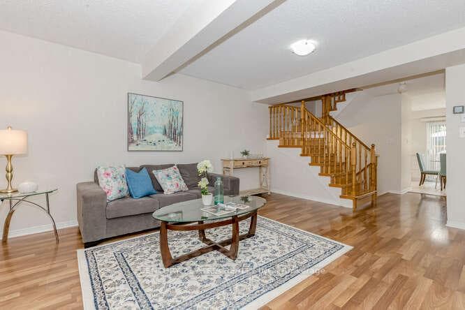13 Spadina Road photo 7