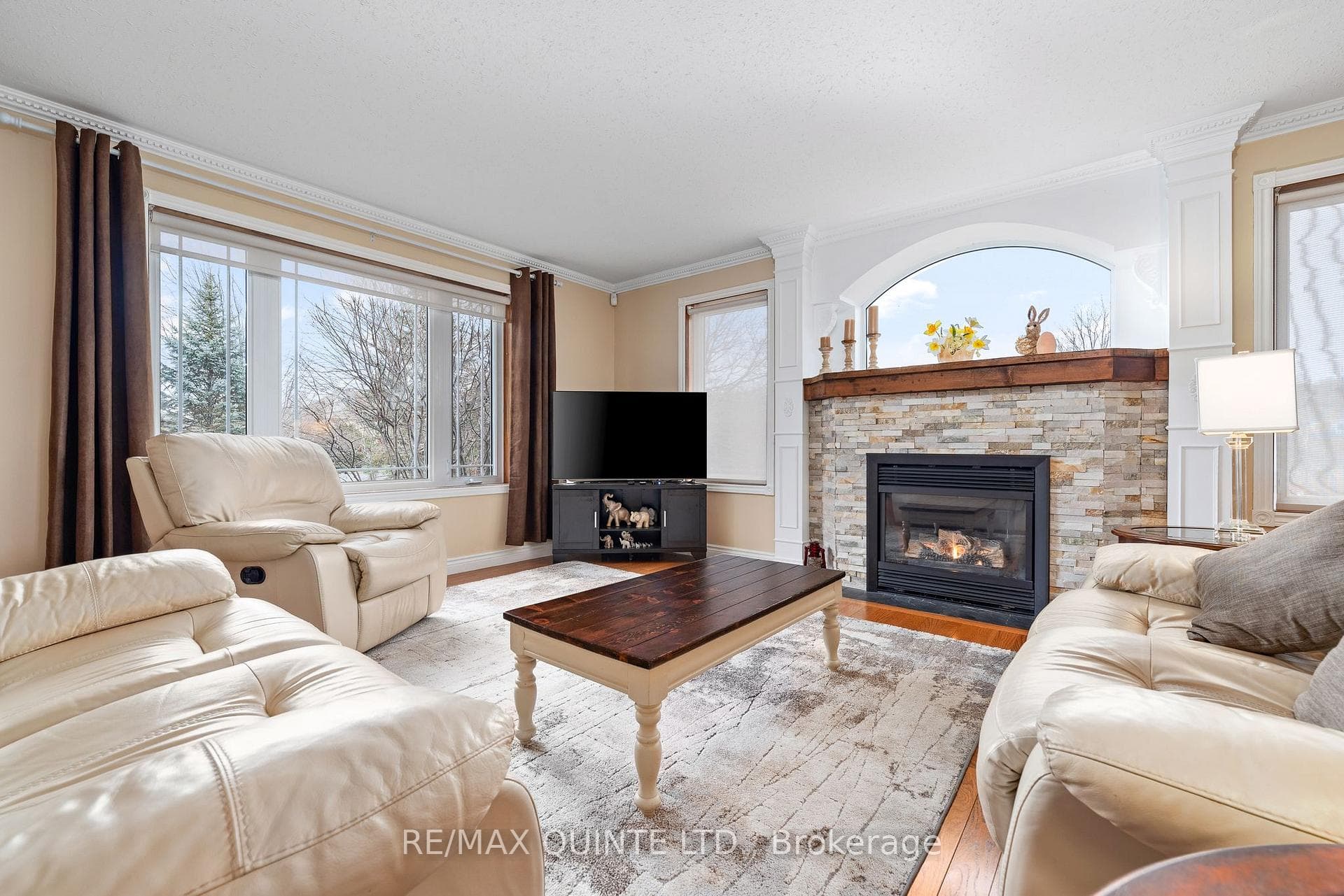 54 Deerfield Court photo 11