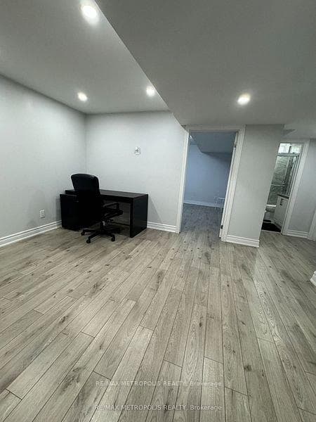 14 Lampman Drive Unit BSMT photo 5