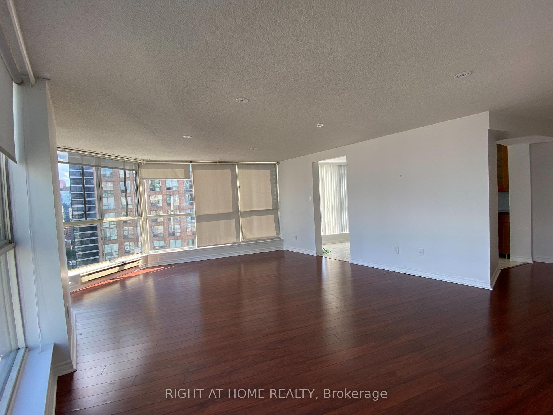 1055 BAY Street Unit PH5 photo 11