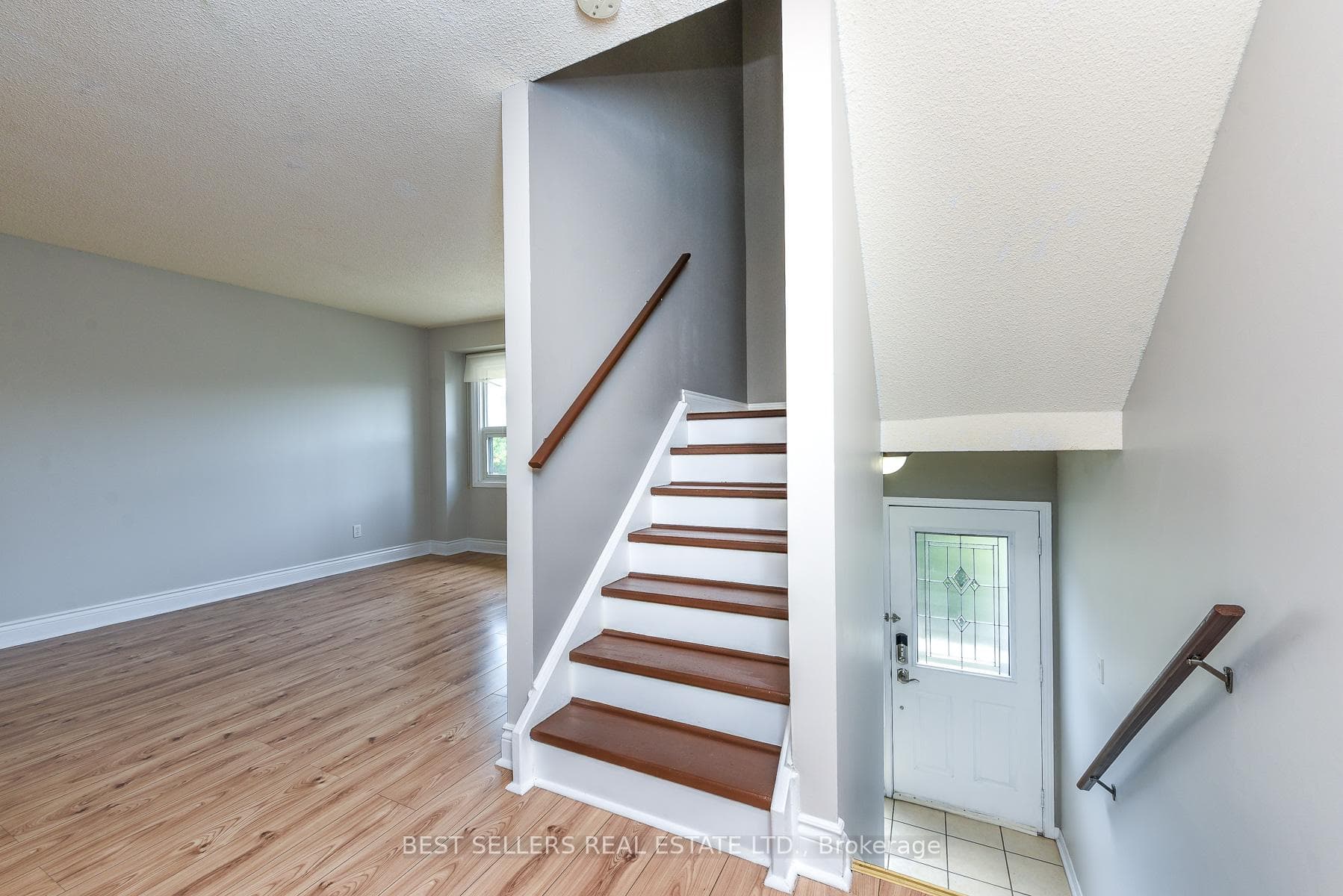 12 Ashton Crescent Unit 12 photo 15