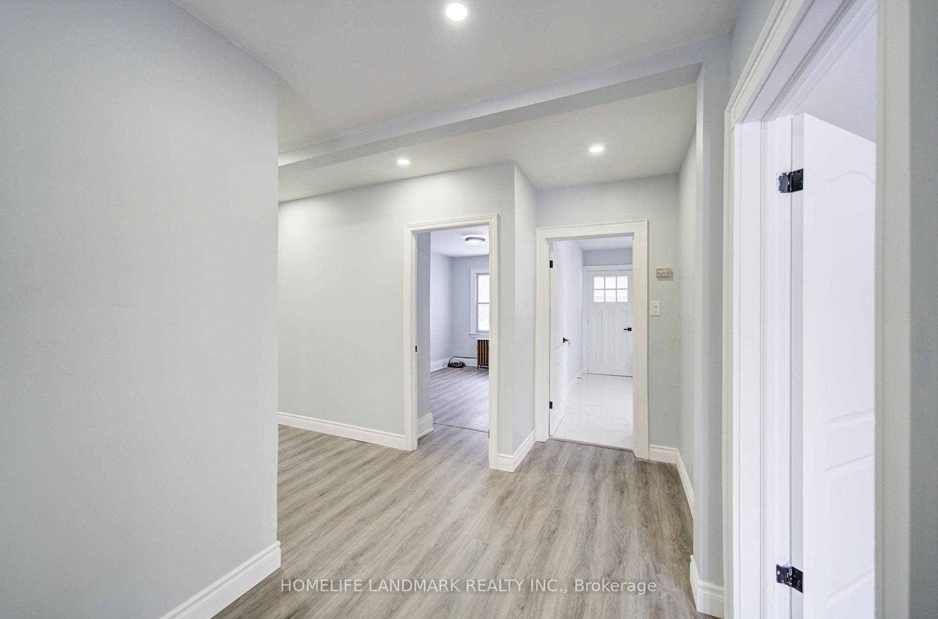 119 Robinson Street photo 12