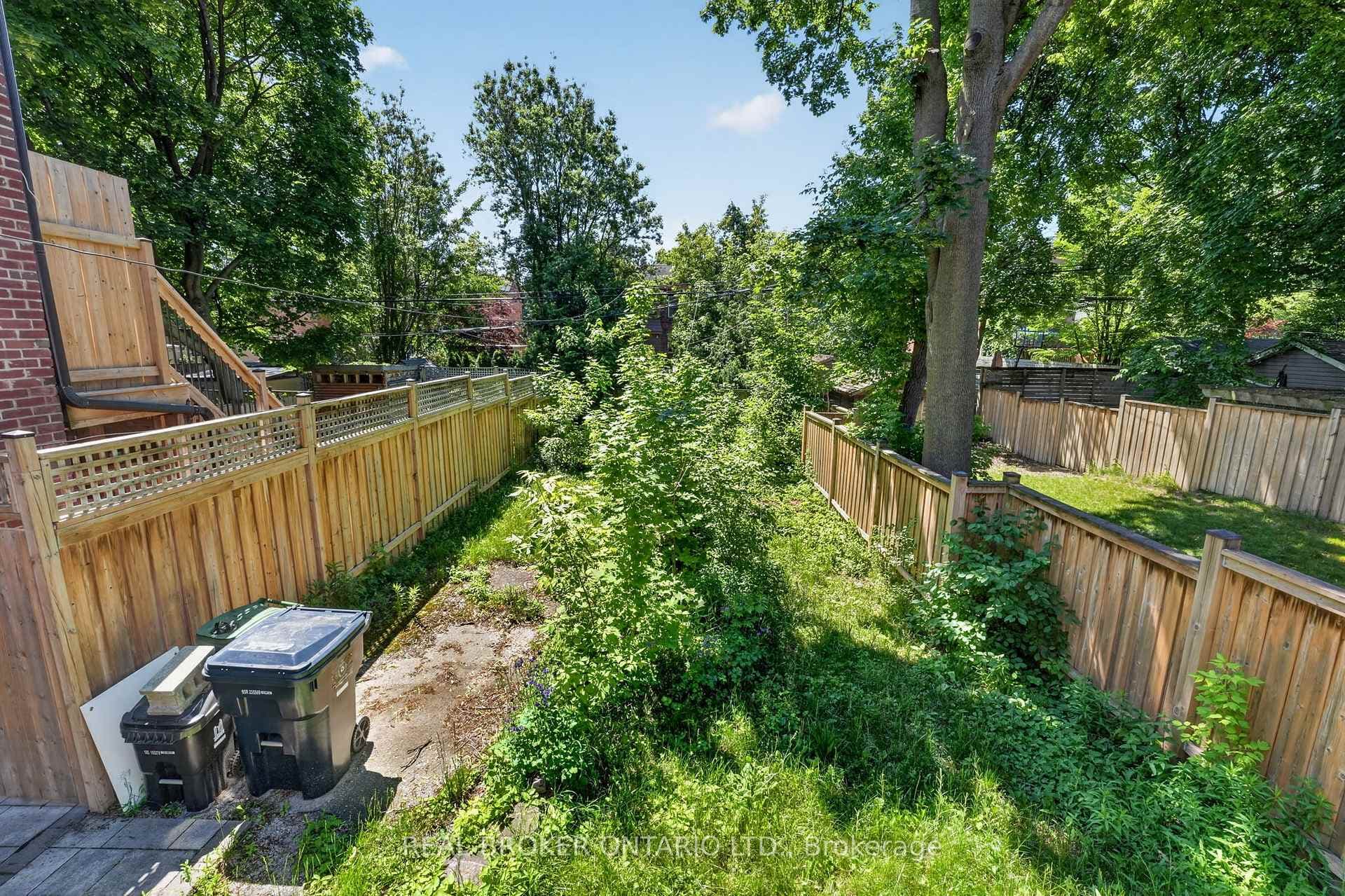 271 Manor Road photo 46