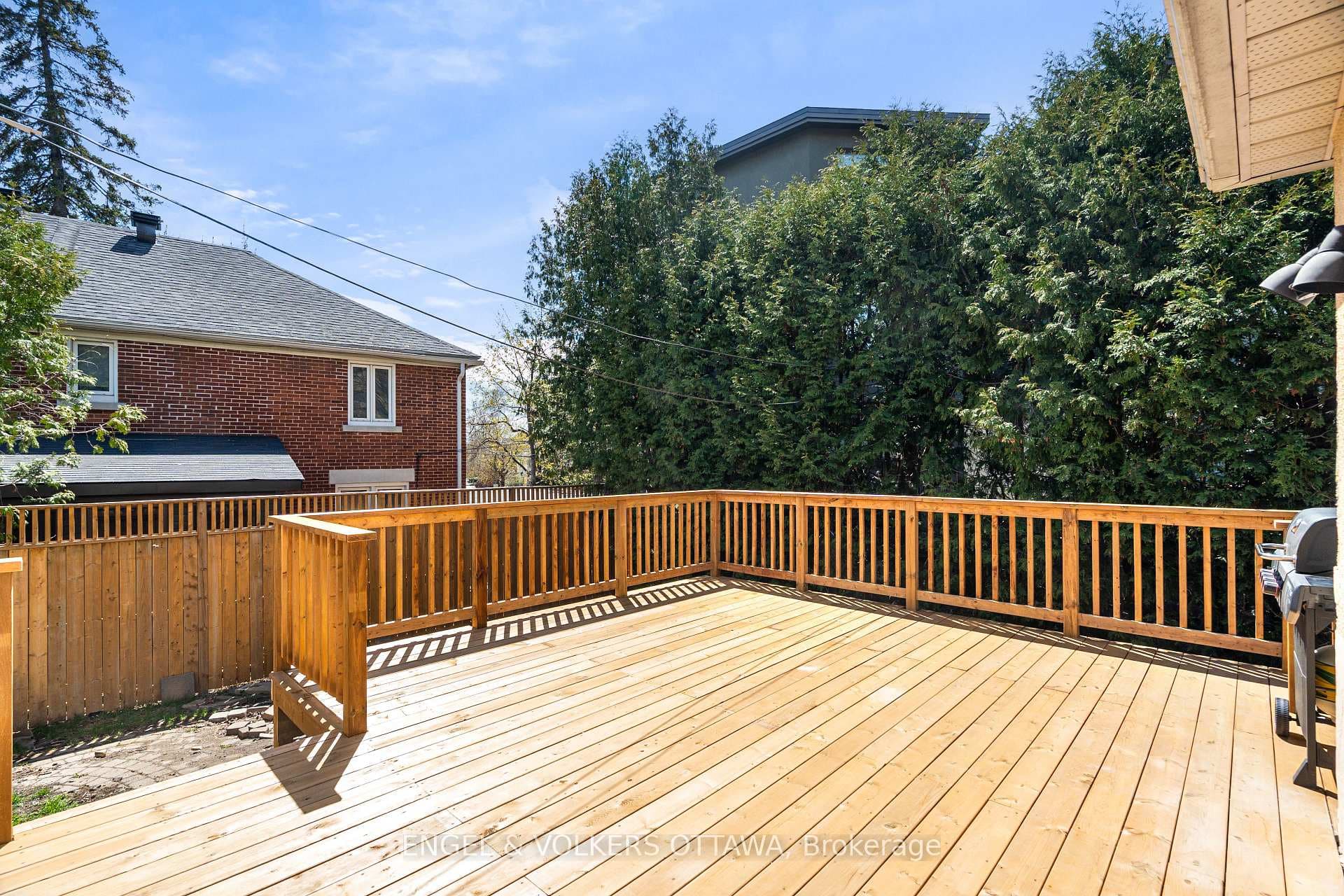 112 Springfield Road photo 21