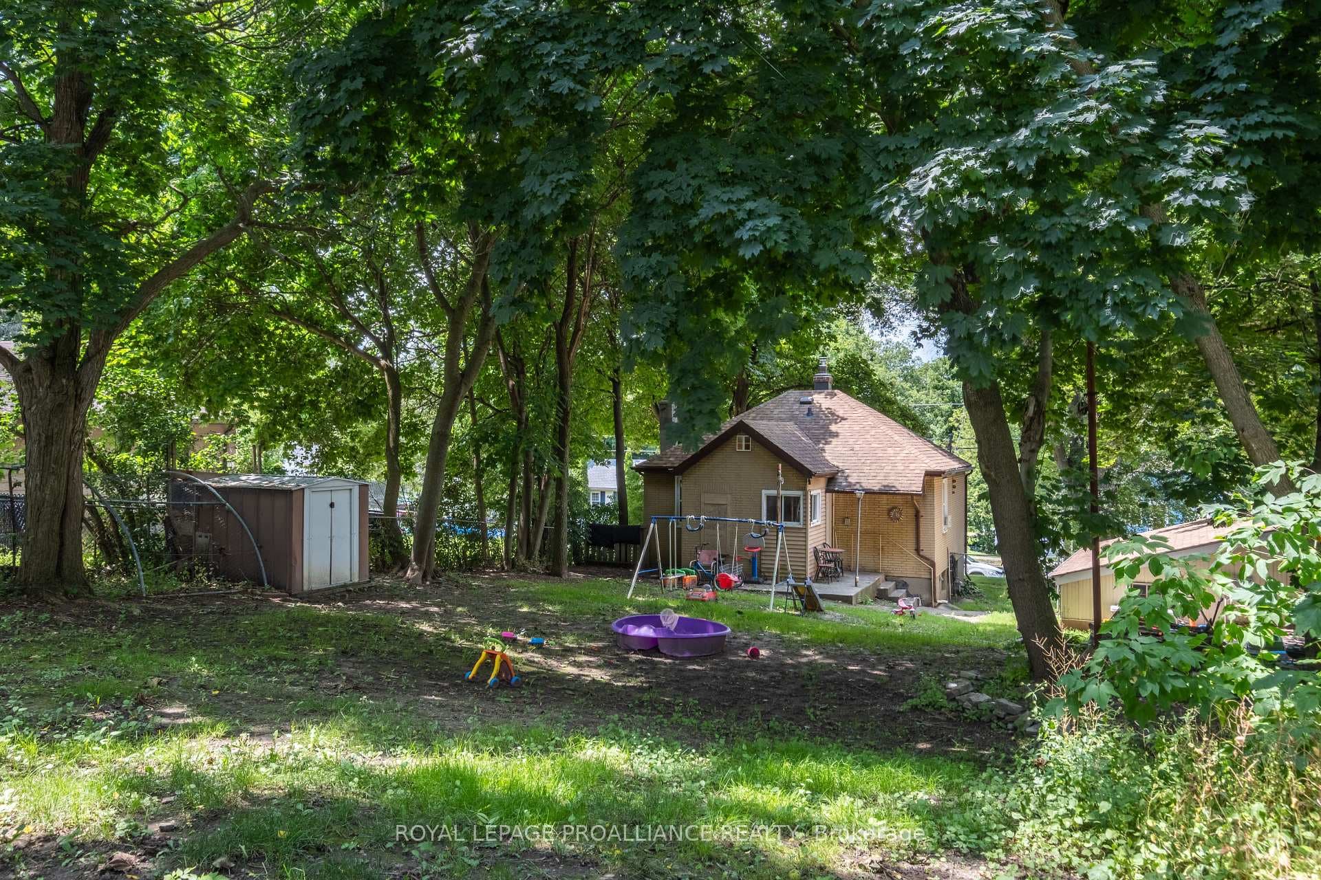 807 Portsmouth Avenue photo 9