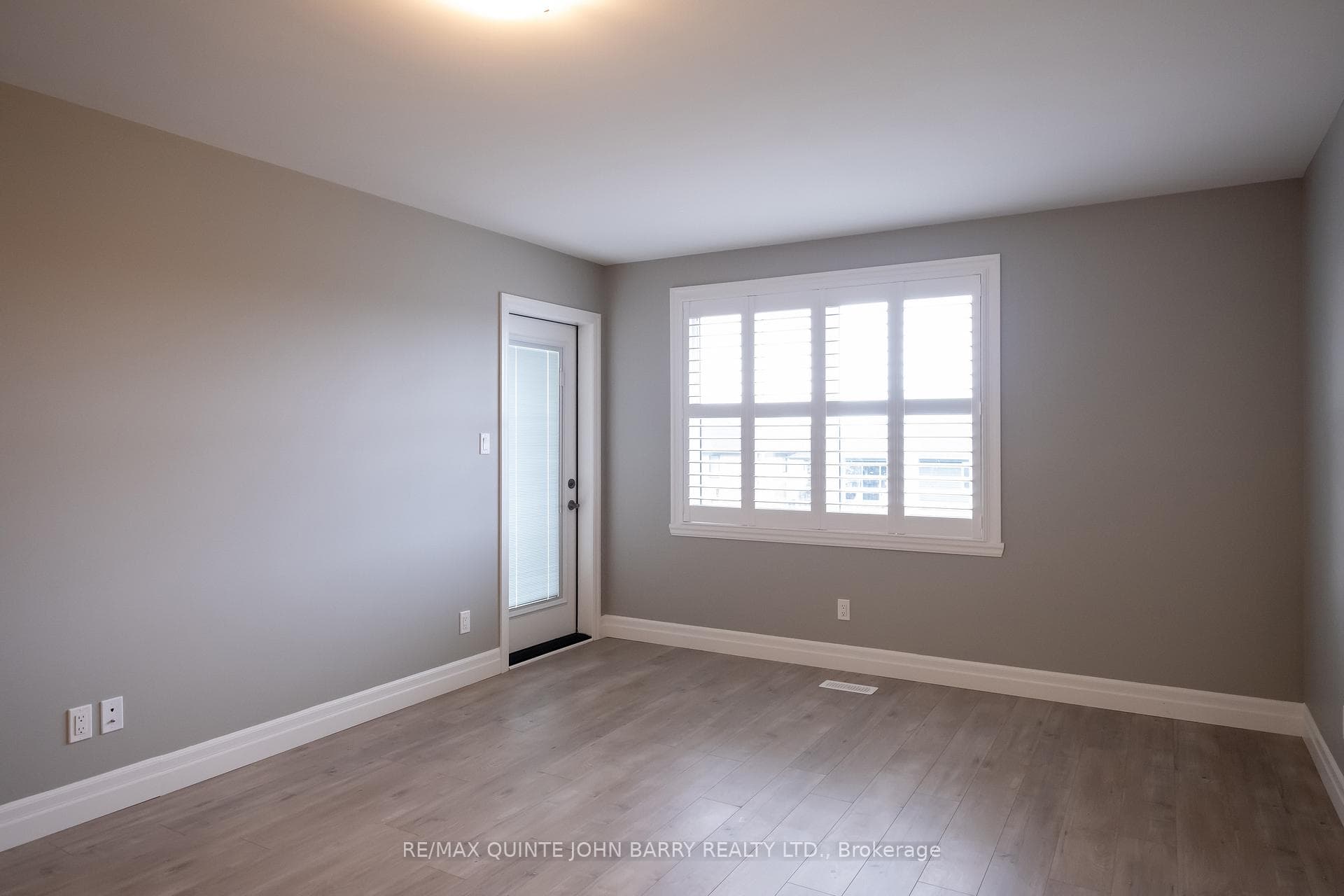 69 Hillside Meadow Drive photo 14