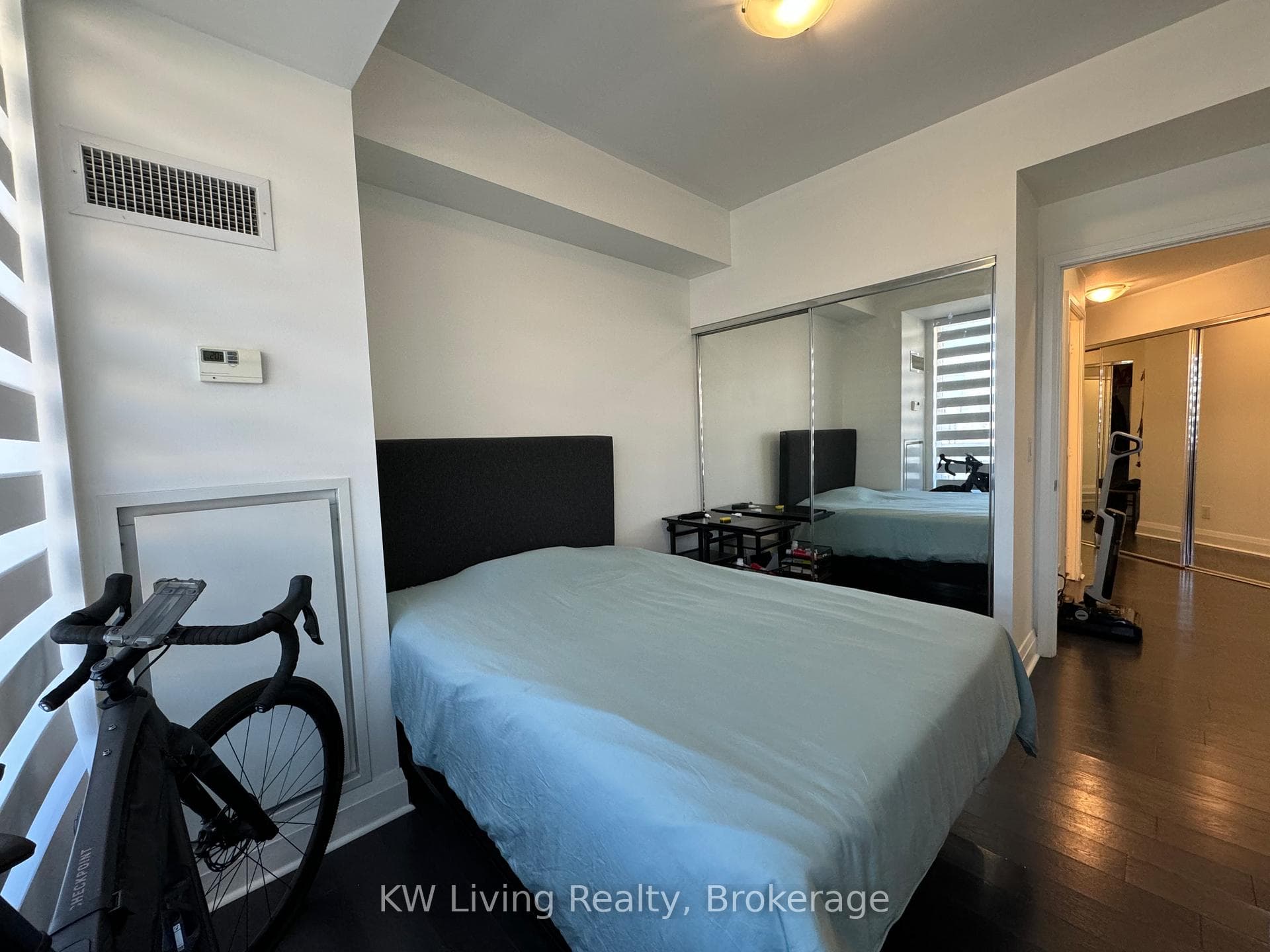 65 St Mary Street Unit 2102 photo 16