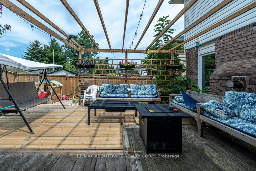 14 SABLE Drive photo 7