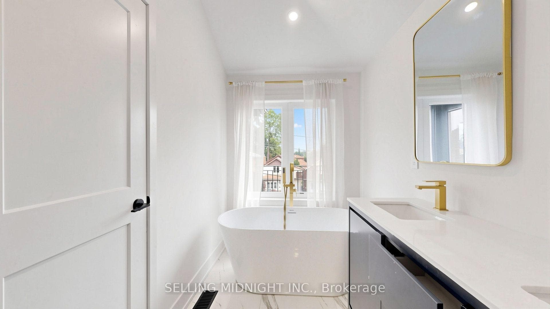 42 Guthrie Avenue photo 27