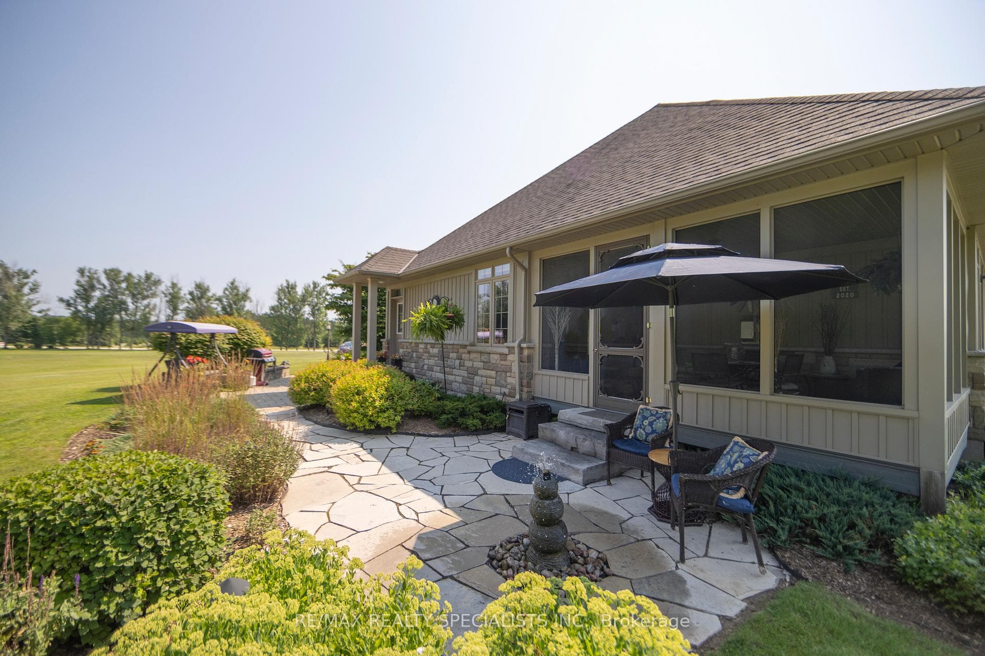 In-law Private patio