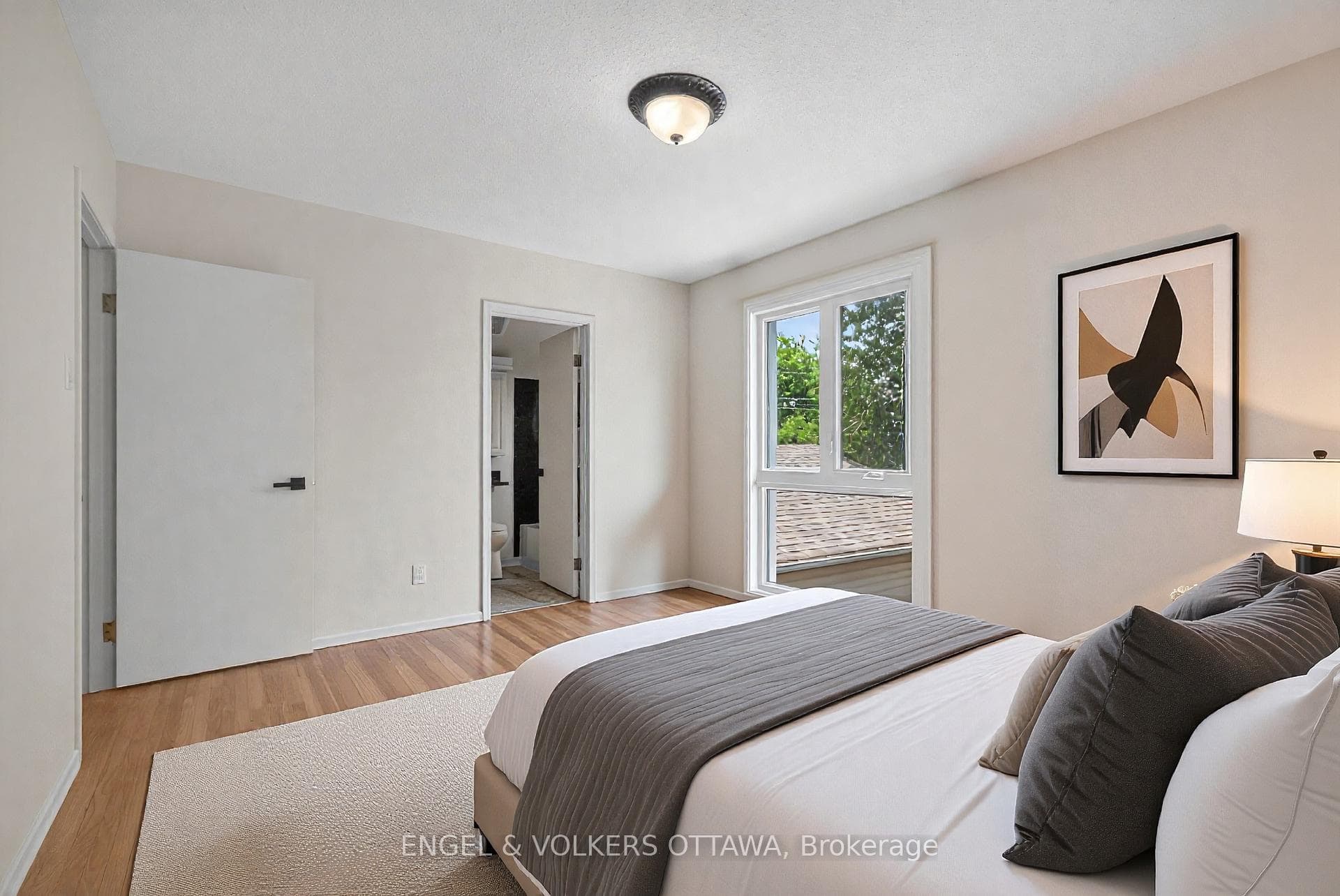 1862 Sharel Drive photo 25