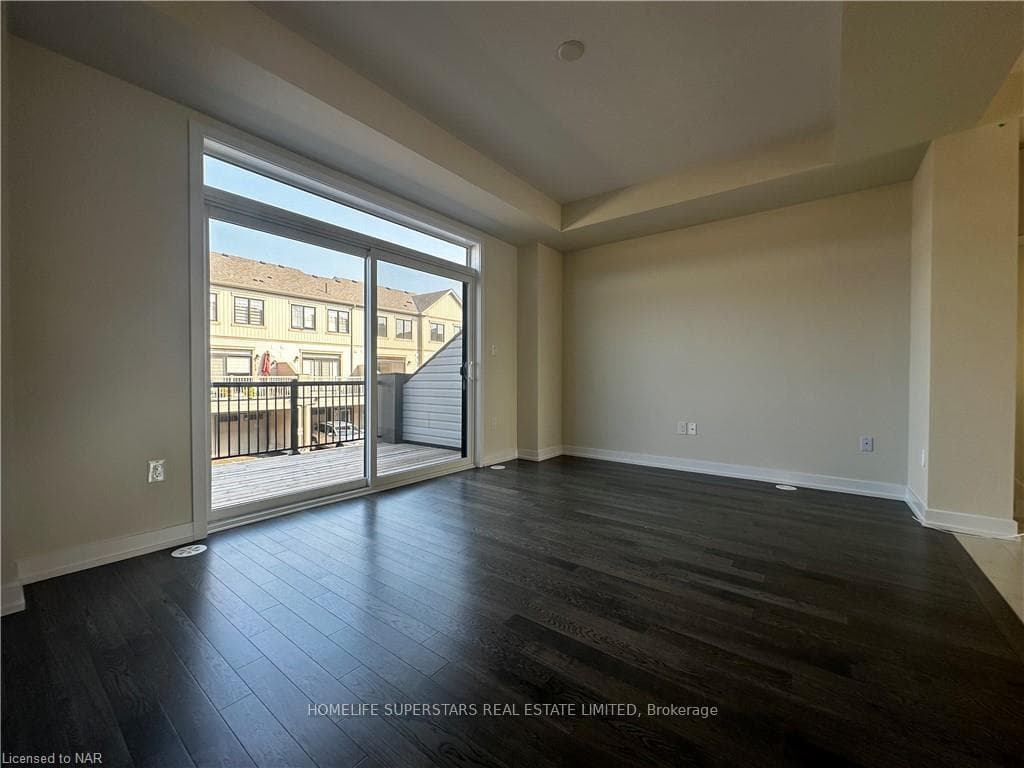211 MELODY Lane photo 9