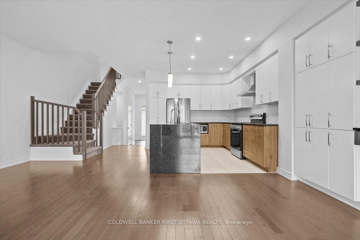 1015 EIDER Street photo 15