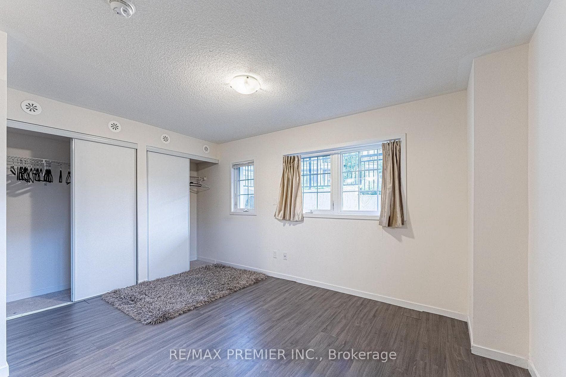 26 Bruce Street Unit B02 photo 10