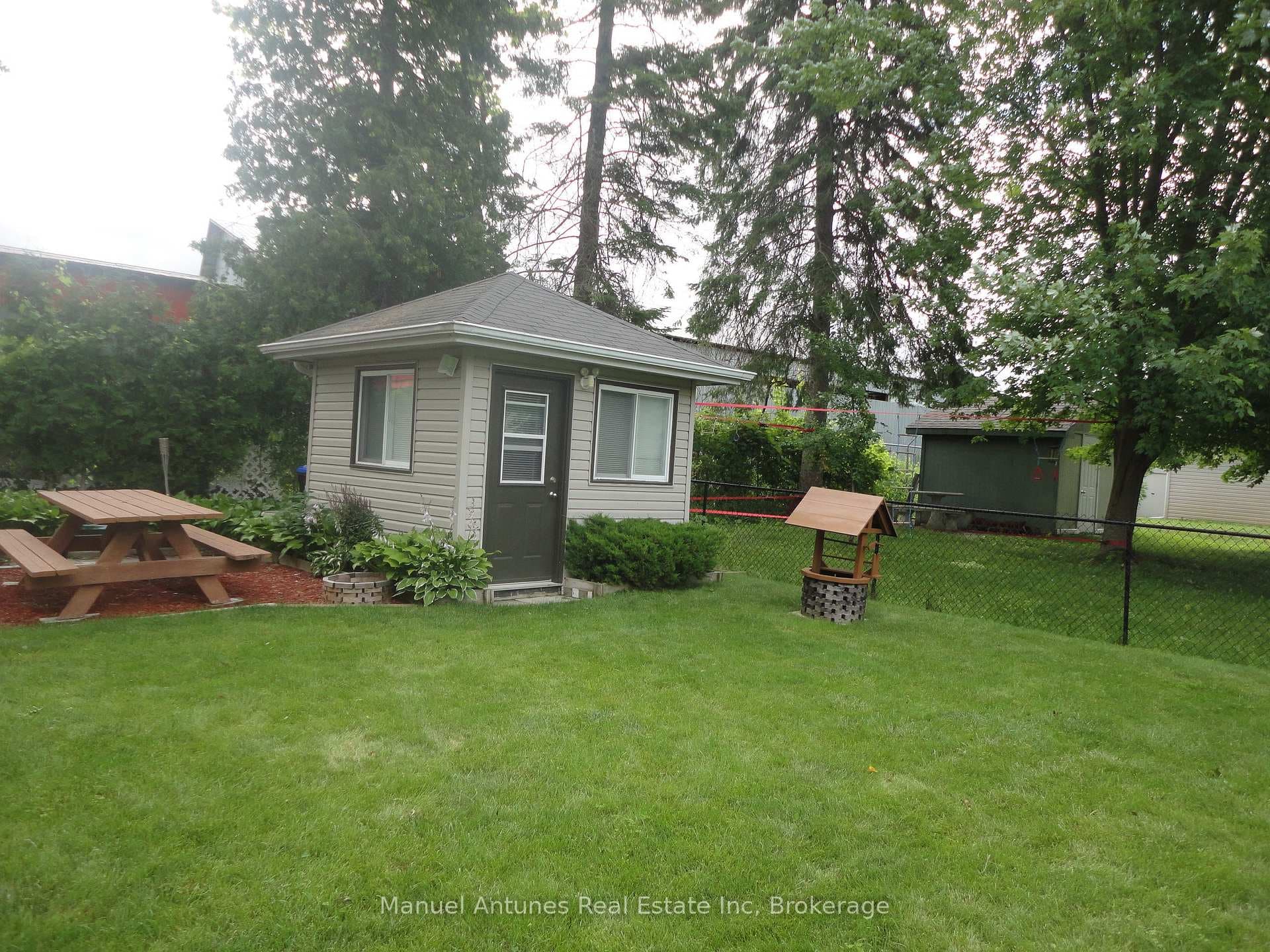 Storage Shed in rear yard
