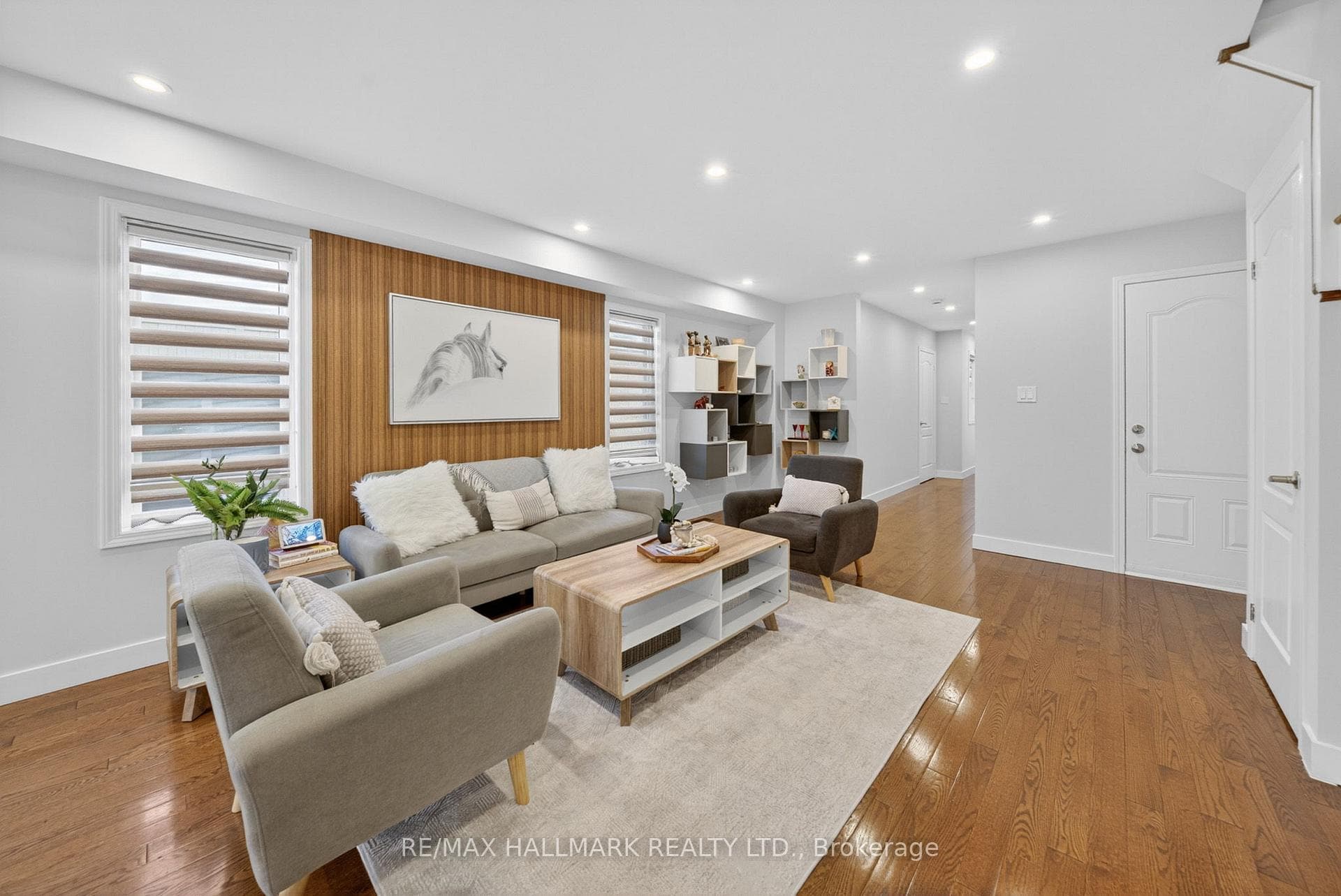 64 Coranto Way photo 6
