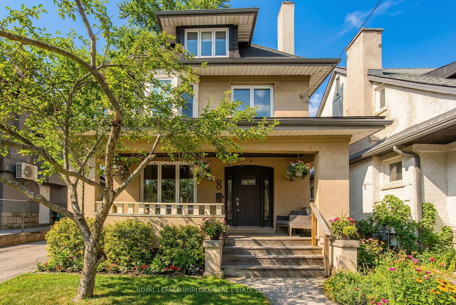 8 Mapleside Avenue photo 1