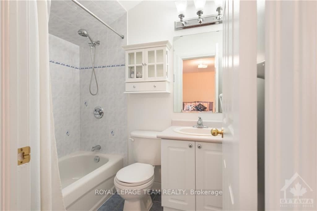 35 FOULIS Crescent photo 18
