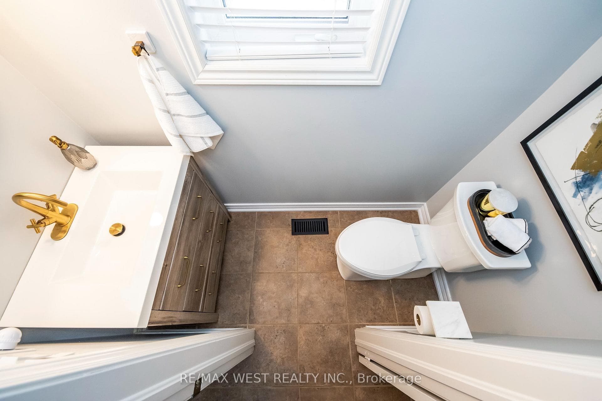 606 Nairn Circle photo 18