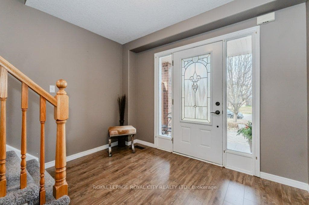 16 Davis Street photo 4